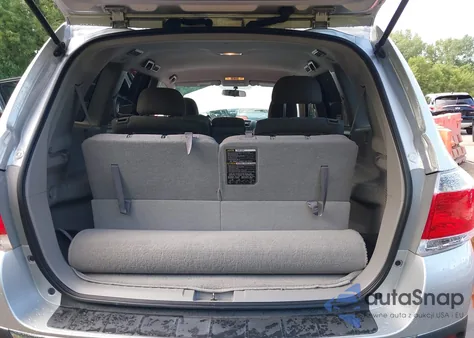 2012 Toyota Highlander Base V6 из США, поврежденный, VIN 5TDZK3EH1CS071789